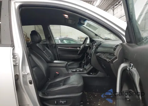 2013 Kia Sorento Ex z USA, uszkodzony, nr VIN 5XYKUDA67DG414139